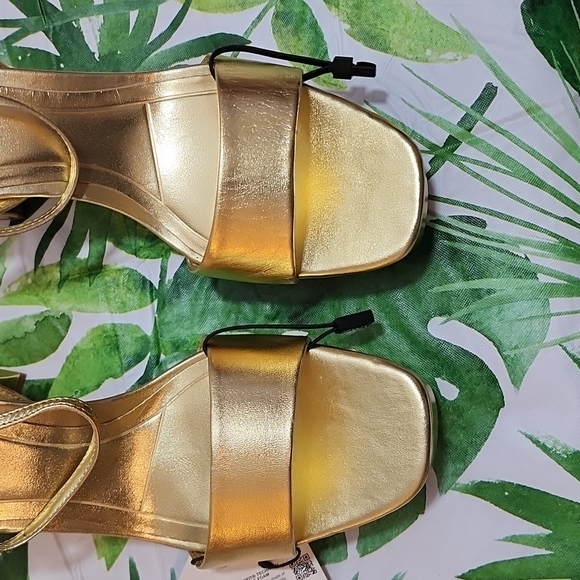 NWT ZARA GOLD LEATHER PLATFORM HIGH HEELED SANDAL, SIZE 10 - Picture 10 of 16